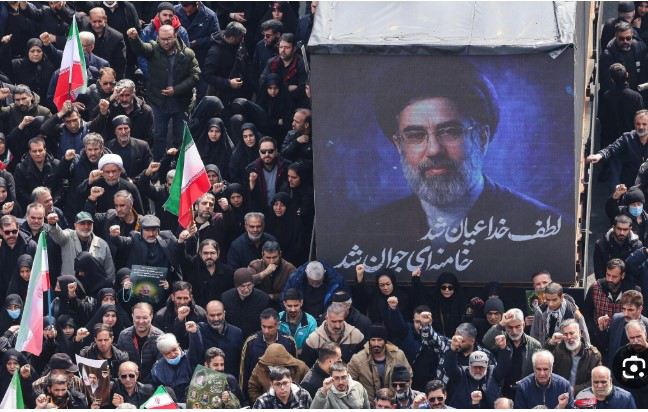 قيادة إيران تتحدى واشنطن في الشوارع.. مسيرات مليونية في يوم القدس رغم الحرب والتهديدات